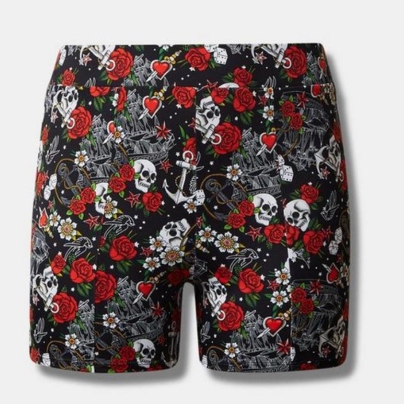 Torrid NWT Retro Wireless Ruched Cups Bikini Top and Bottom Set - Picture 6 of 8